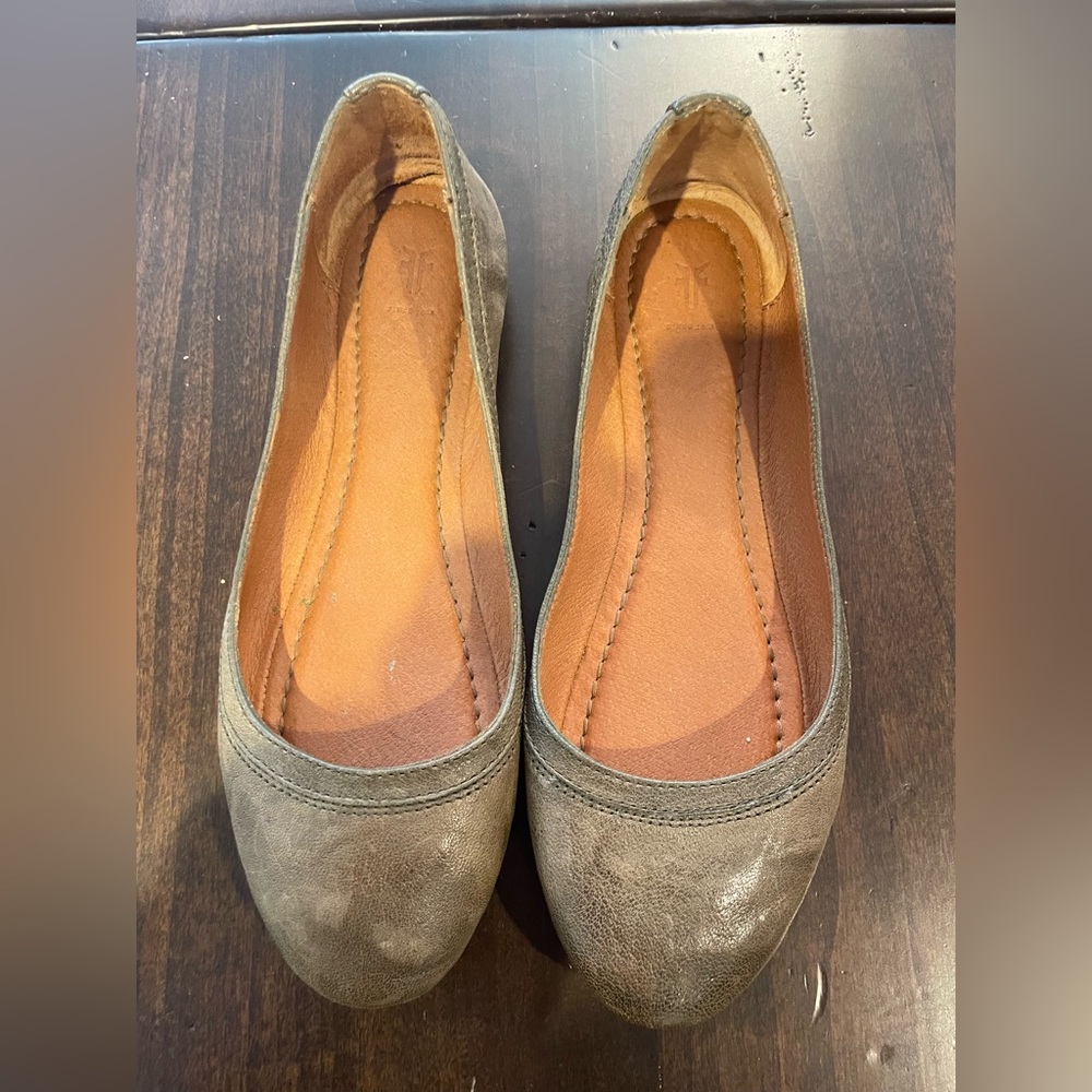 Frye - Carson Leather Ballerina Flat - size 8, green